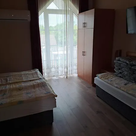 Apartament Alinka Apartmanhaz *